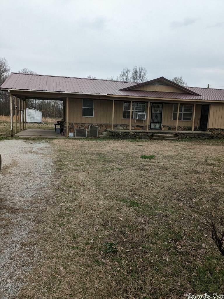 Property Photo: 721 W Oak AR 72476