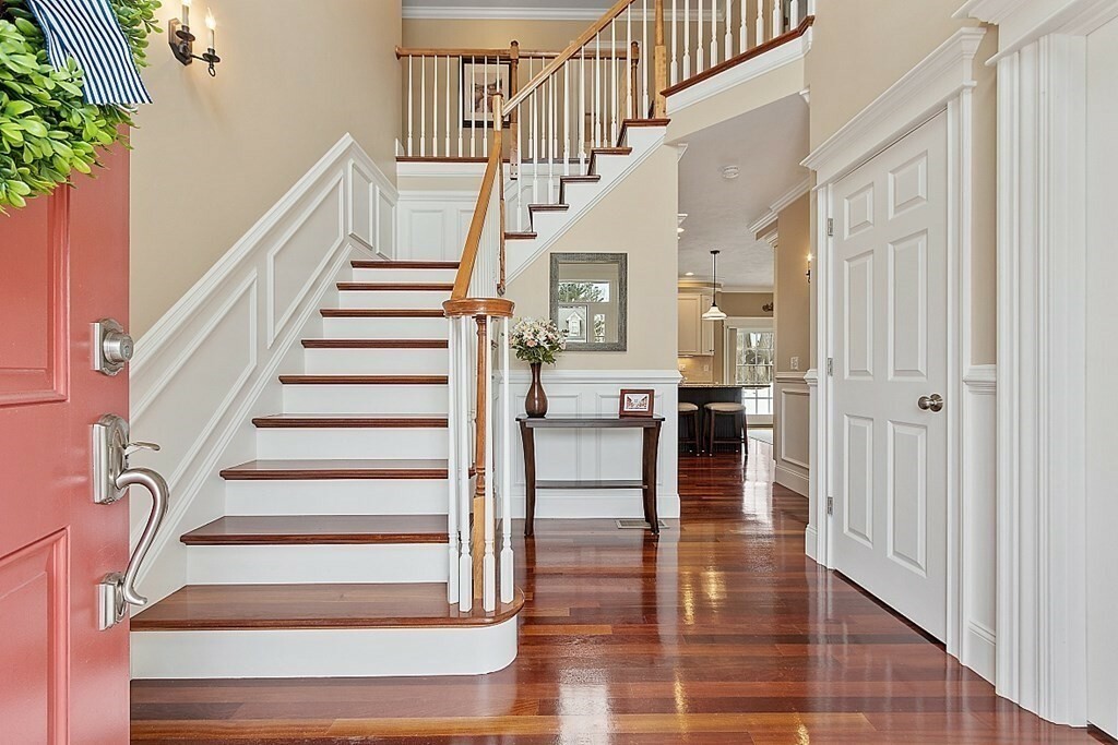 Property Photo: 4 Meadow Hill Rd MA 01545