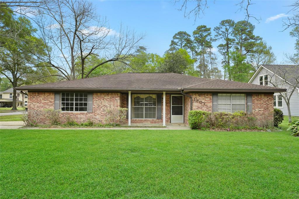 Property Photo: 1507 Sungail Drive TX 77386