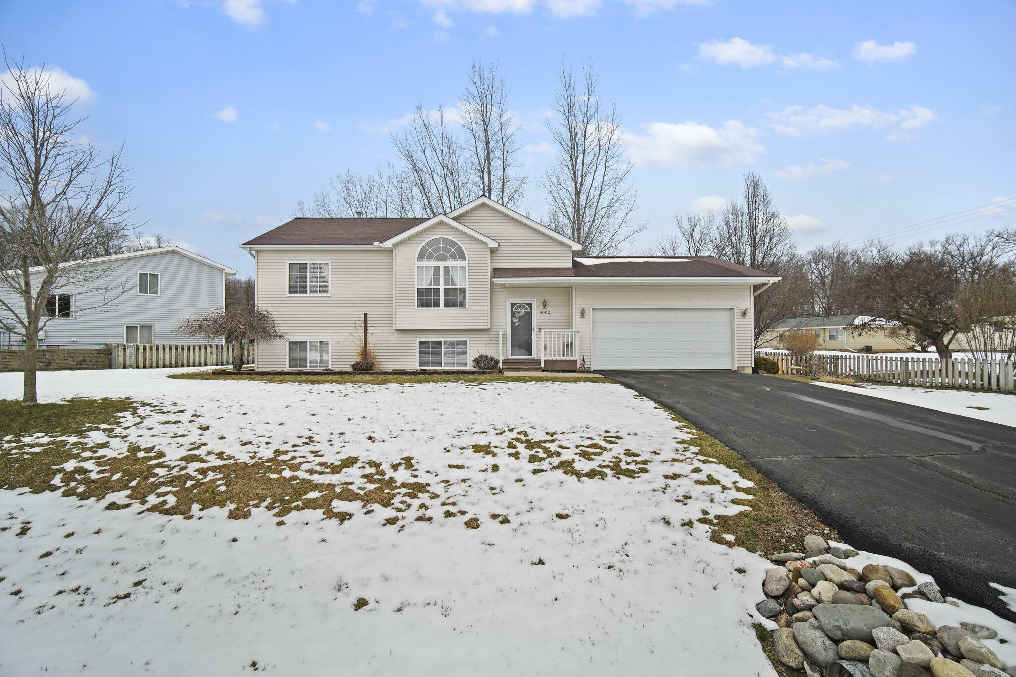 Property Photo:  8002 Stonehaven Drive  MI 49269 