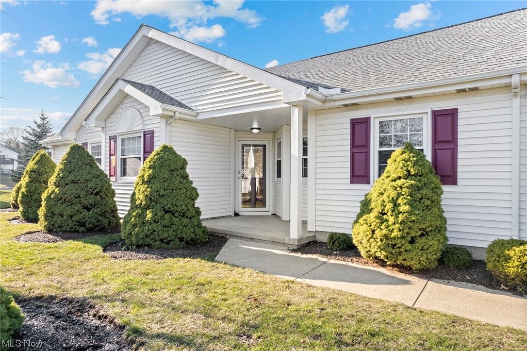 Property Photo:  6665 Hidden Lake Trail  OH 44141 