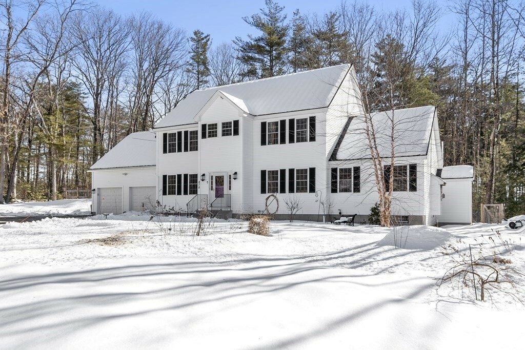 Property Photo:  478 W Townsend Rd  MA 01462 