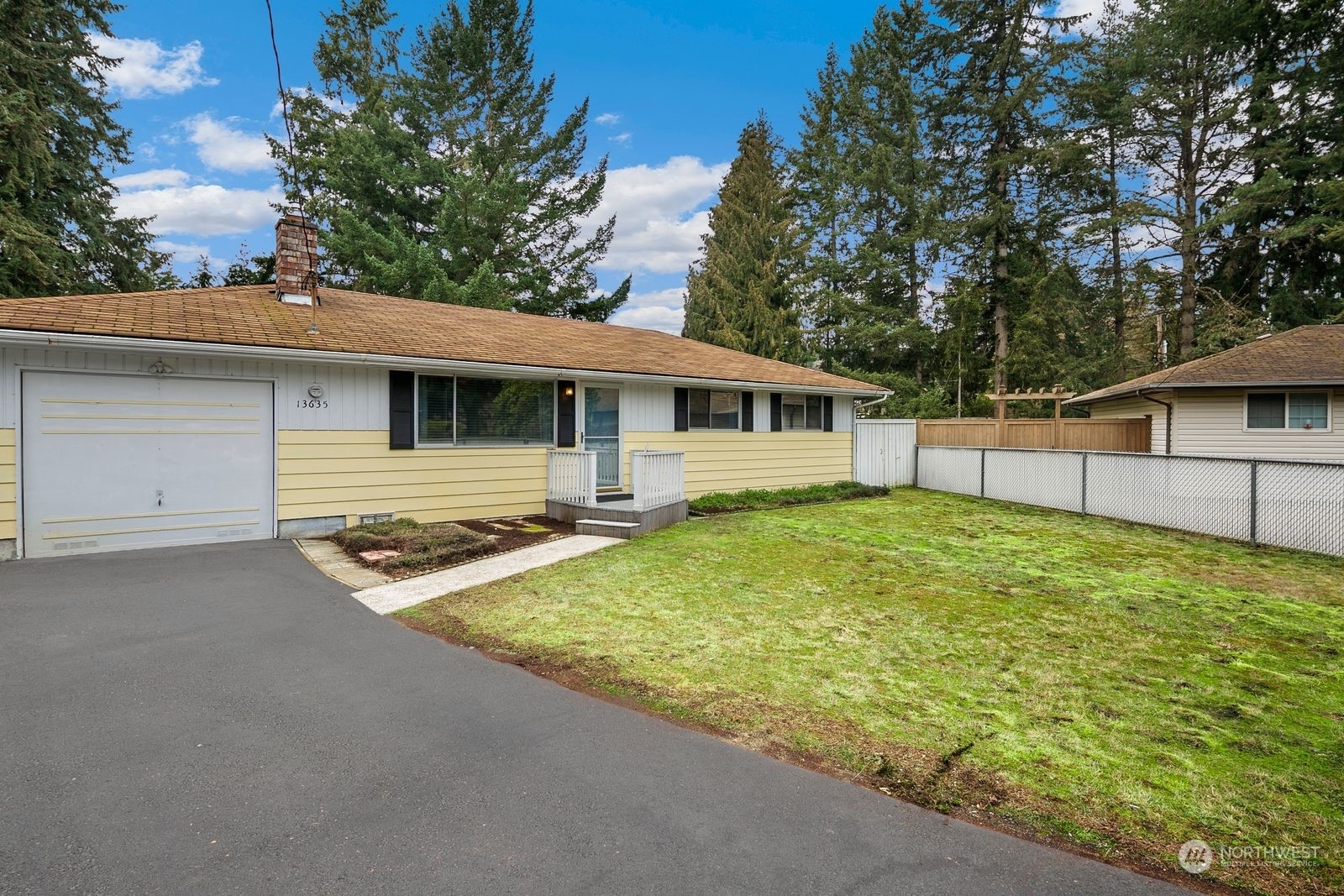 Property Photo:  13635 103rd Avenue NE  WA 98034 