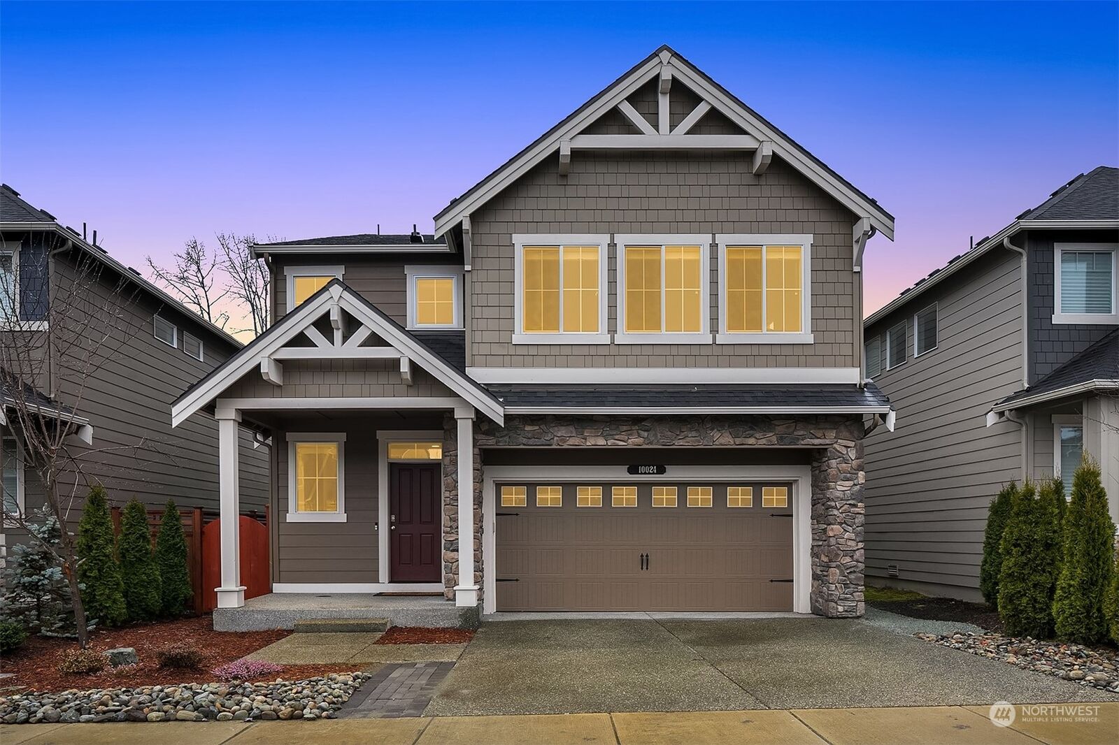 Property Photo:  10024 7th Place SE  WA 98258 