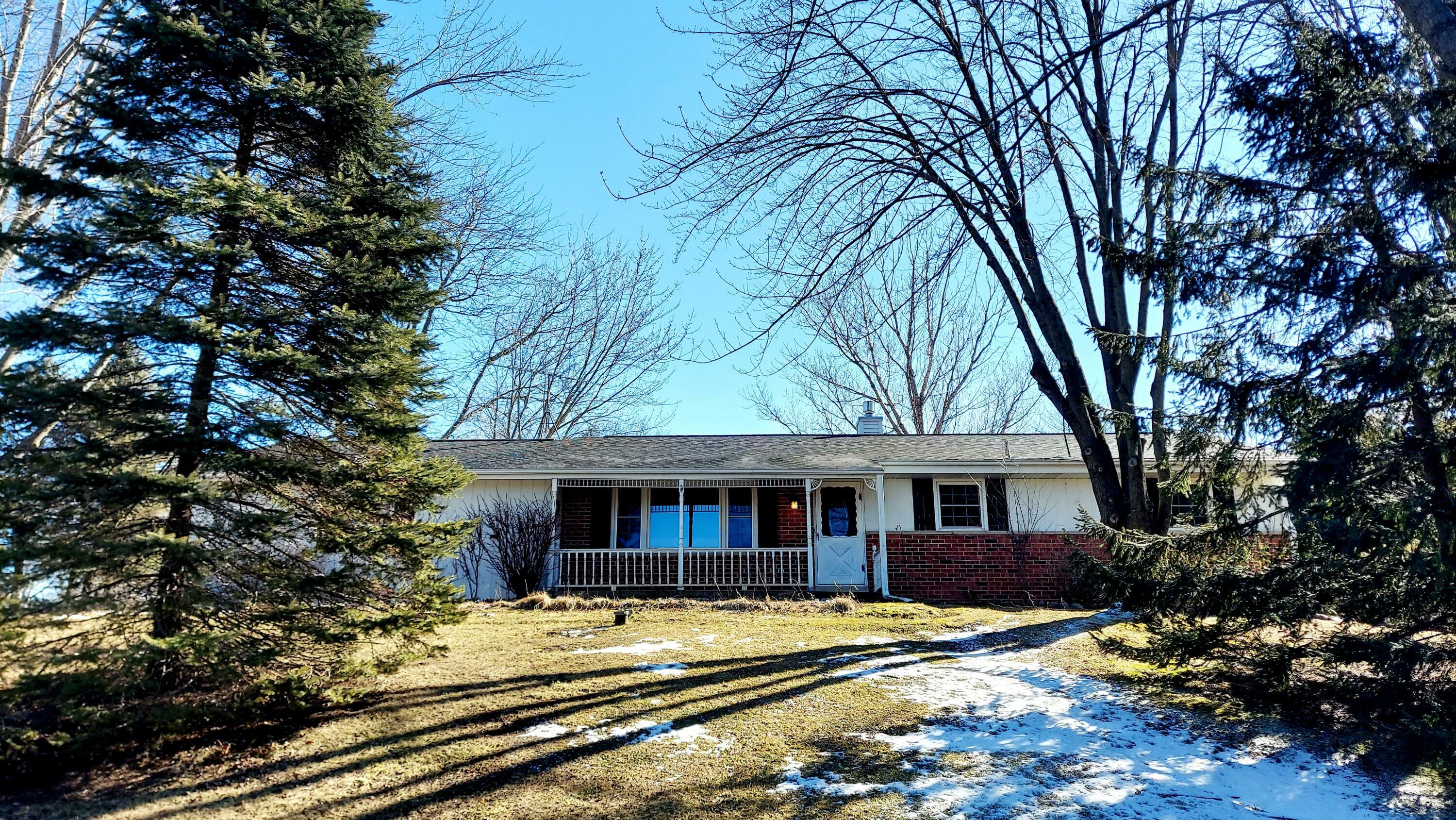 Property Photo:  W1195 Hilltop Rd  WI 53078 