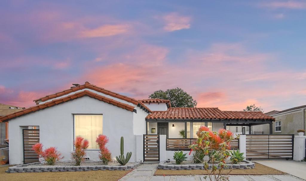 Property Photo:  8946 La Salle Avenue  CA 90047 