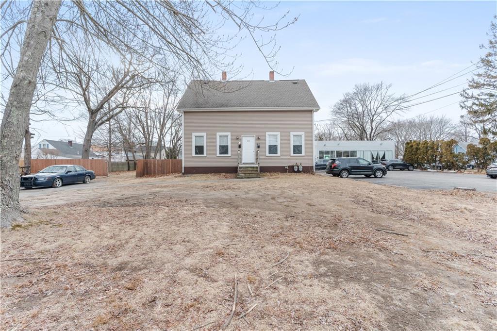 Property Photo: 835 Willett Av RI 02915