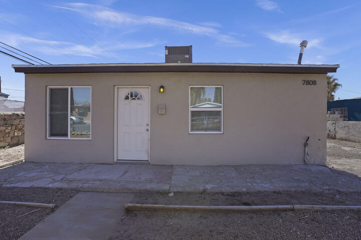 7808 Hacienda Avenue  El Paso TX 79915 photo