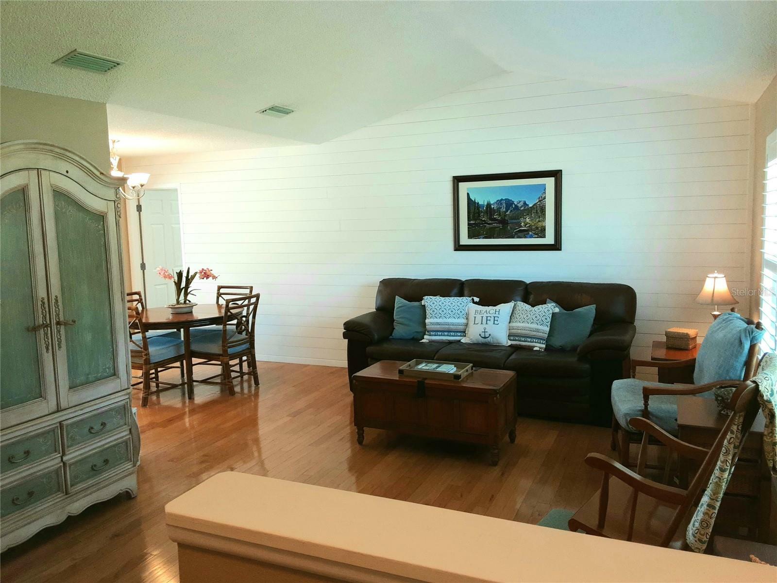 Property Photo: 1309 85th Street Court NW FL 34209