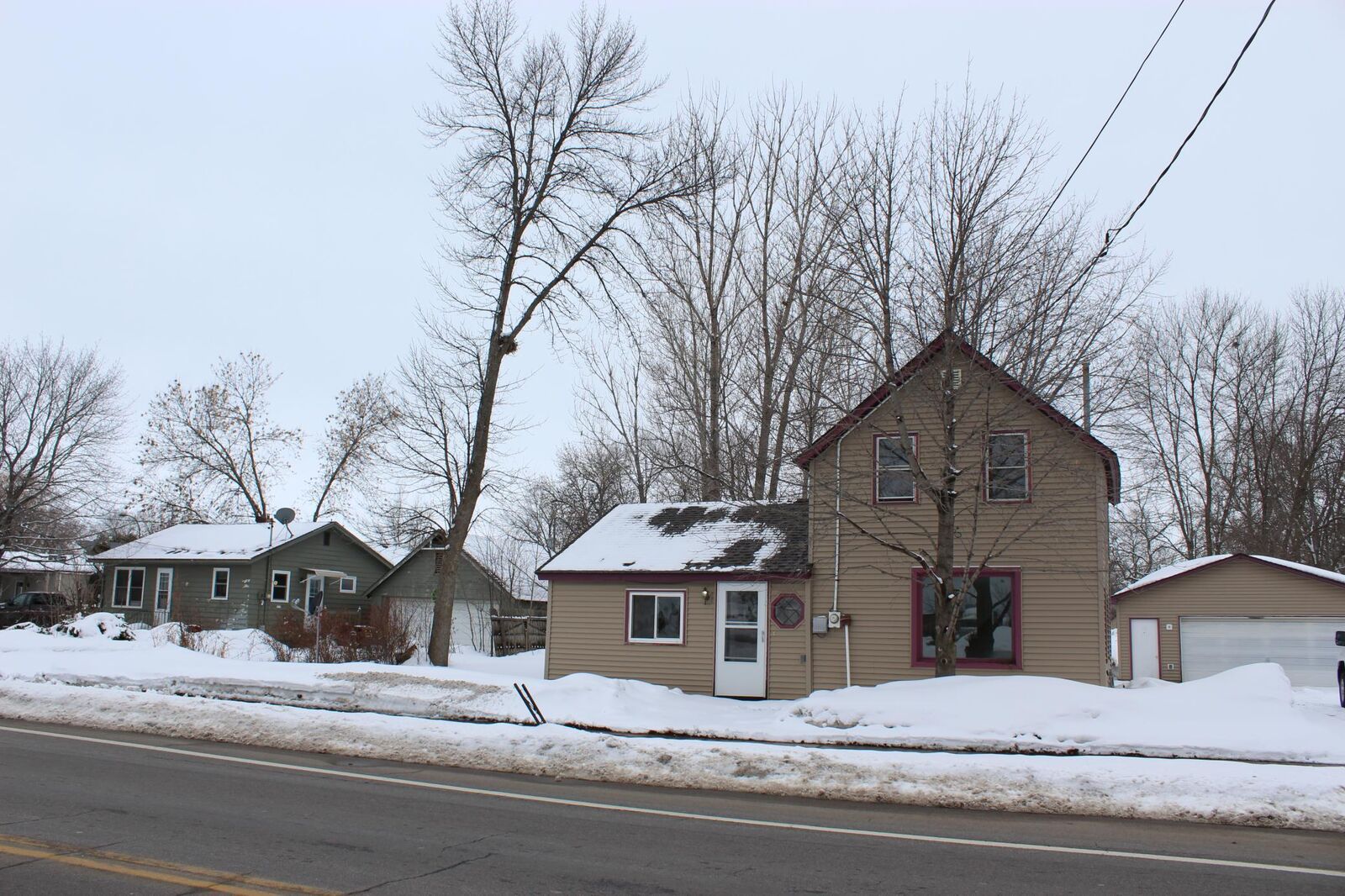 Property Photo:  331 Buffalo Avenue S  MN 55363 