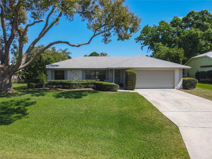 8601 Sunnydale Lane  Lakeland FL 33809 photo