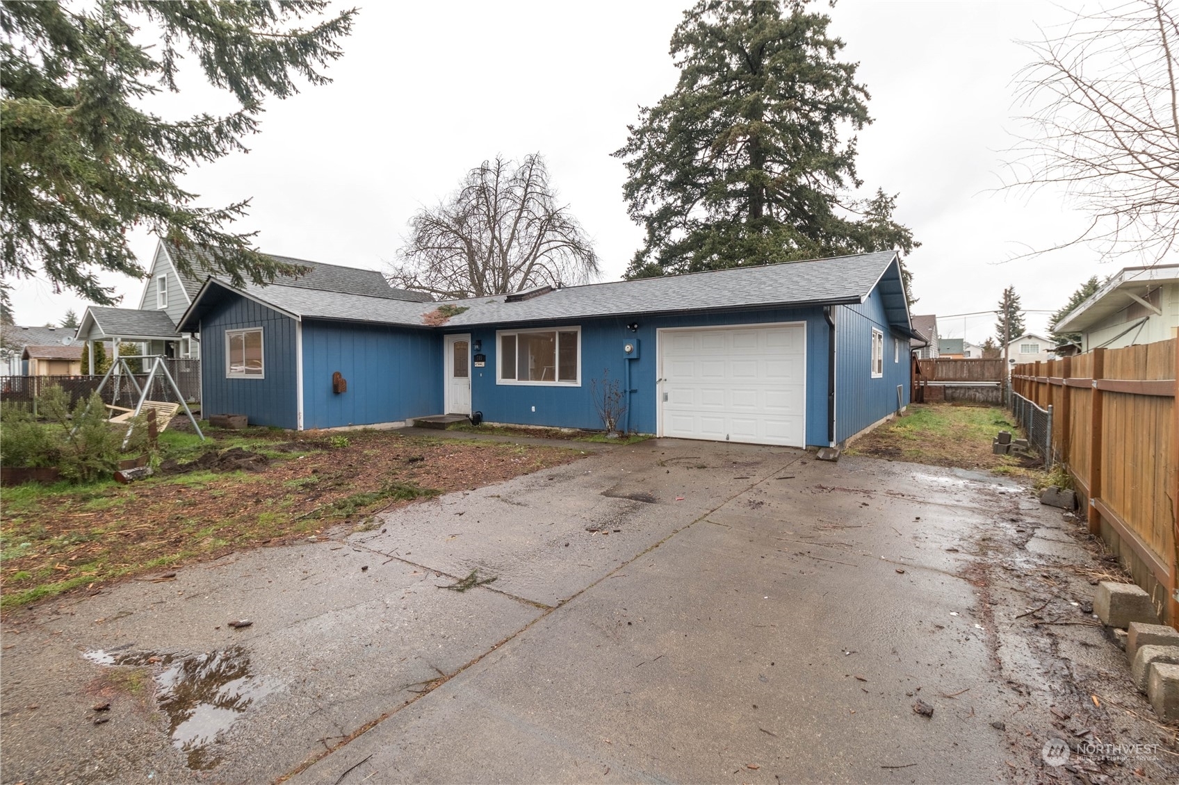 Property Photo: 705 113th Street S WA 98444
