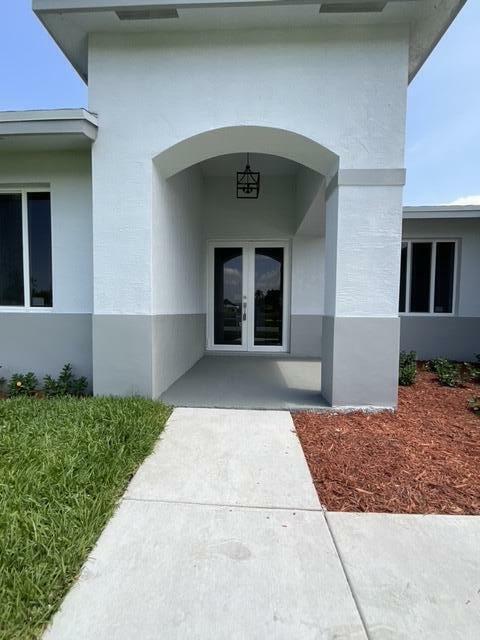 Property Photo:  442 SW Voltair Terrace  FL 34984 