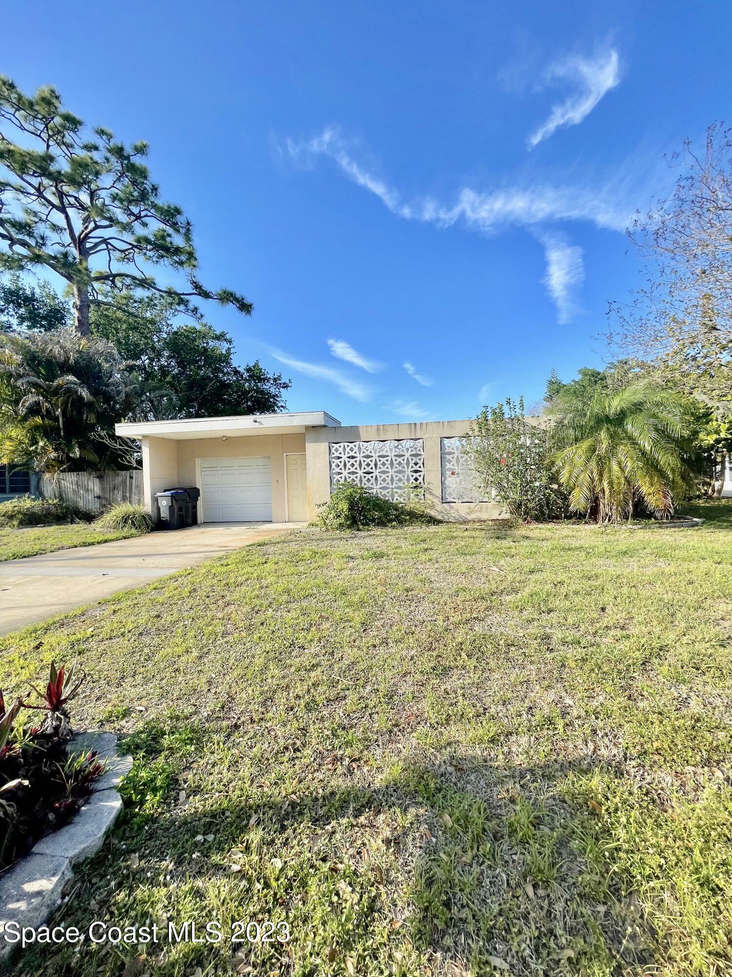 Property Photo:  226 Alhambra Street  FL 32780 