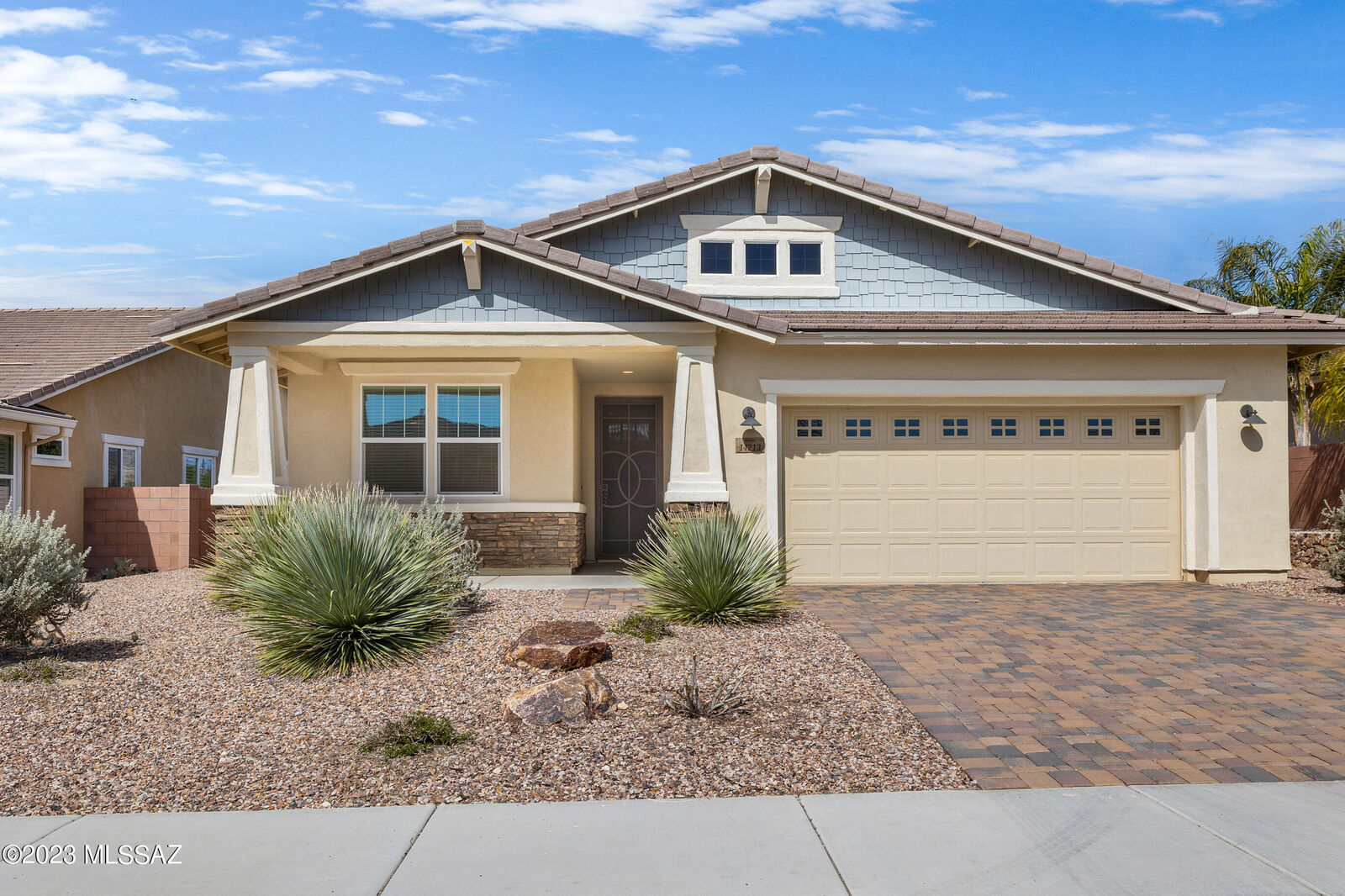 Property Photo:  14213 N Golden Barrel Pass  AZ 85658 