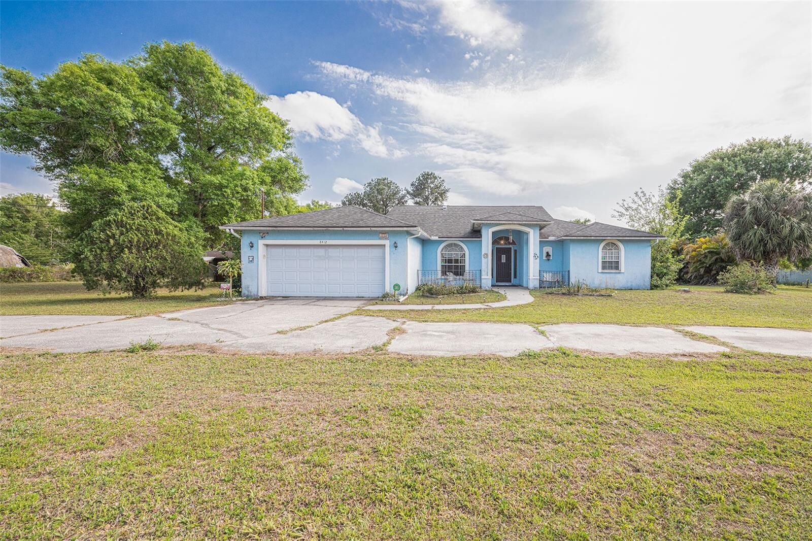 Property Photo: 8412 Gardner Road FL 33625