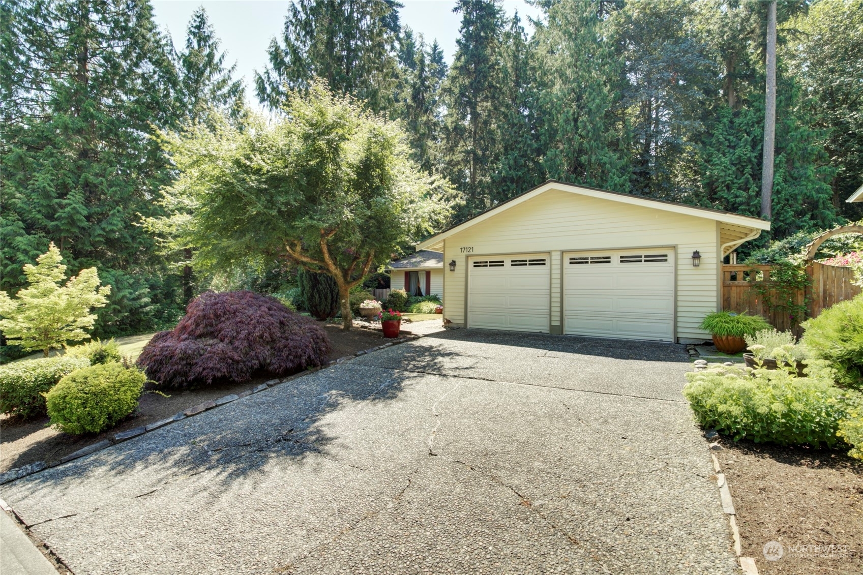 Property Photo:  17121 NE 28th Place  WA 98008 