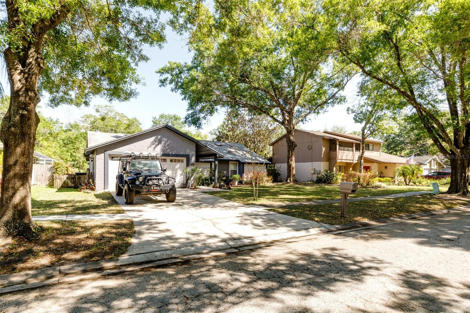 Property Photo:  15913 Hampton Village Drive  FL 33618 