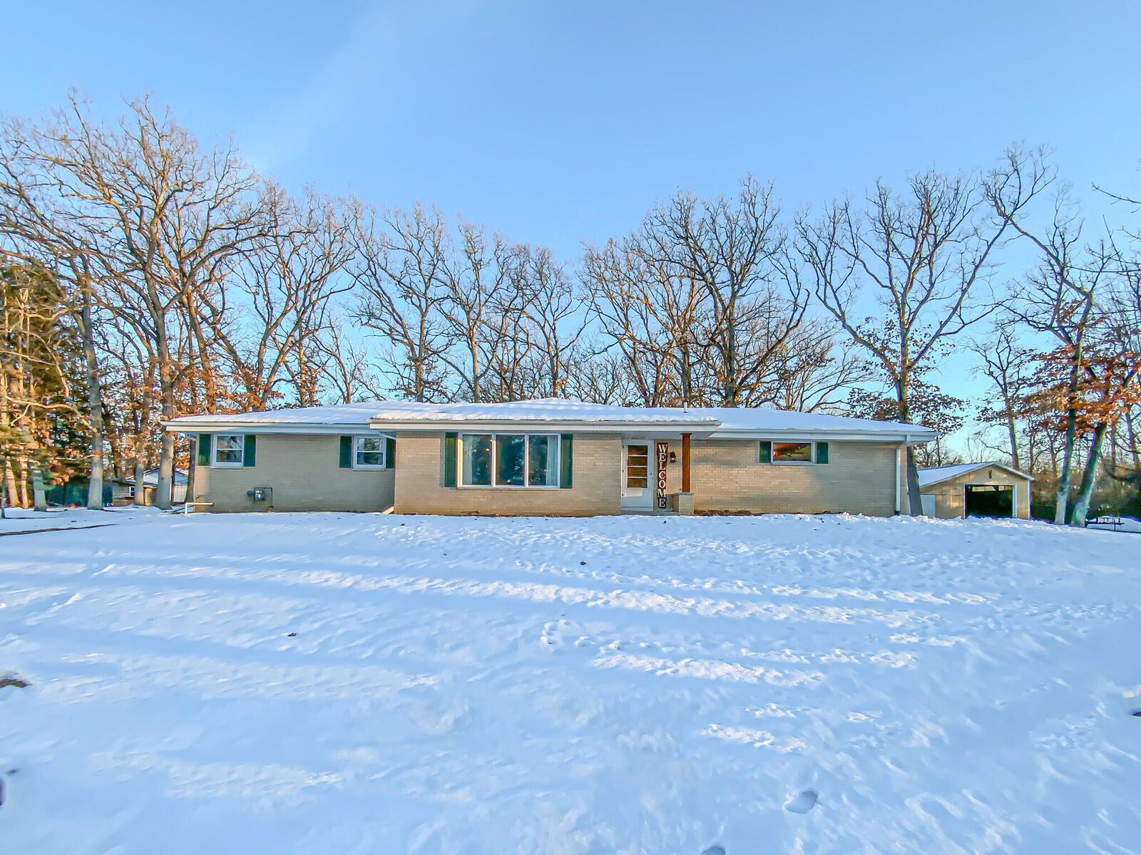 Property Photo: 33927 Academy Rd WI 53105