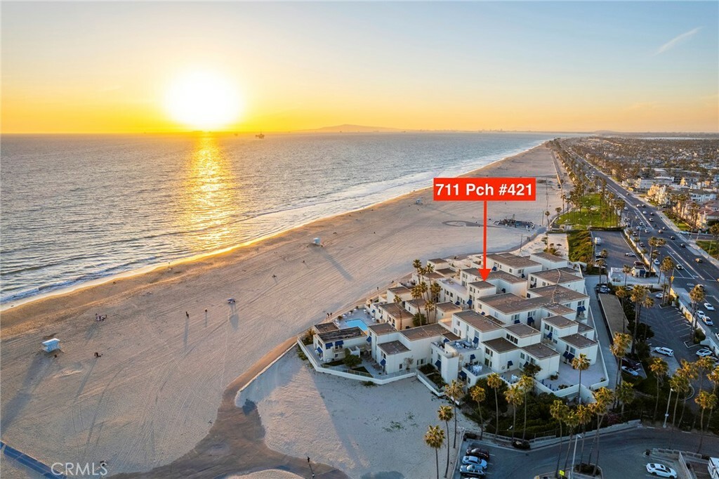Property Photo: 711 Pacific Coast Highway 421 CA 92648