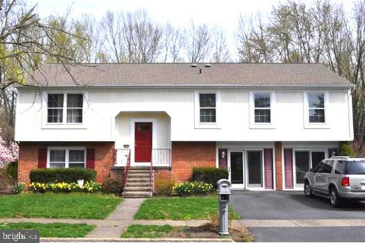 504 Woodcrest Drive  Mechanicsburg PA 17050 photo