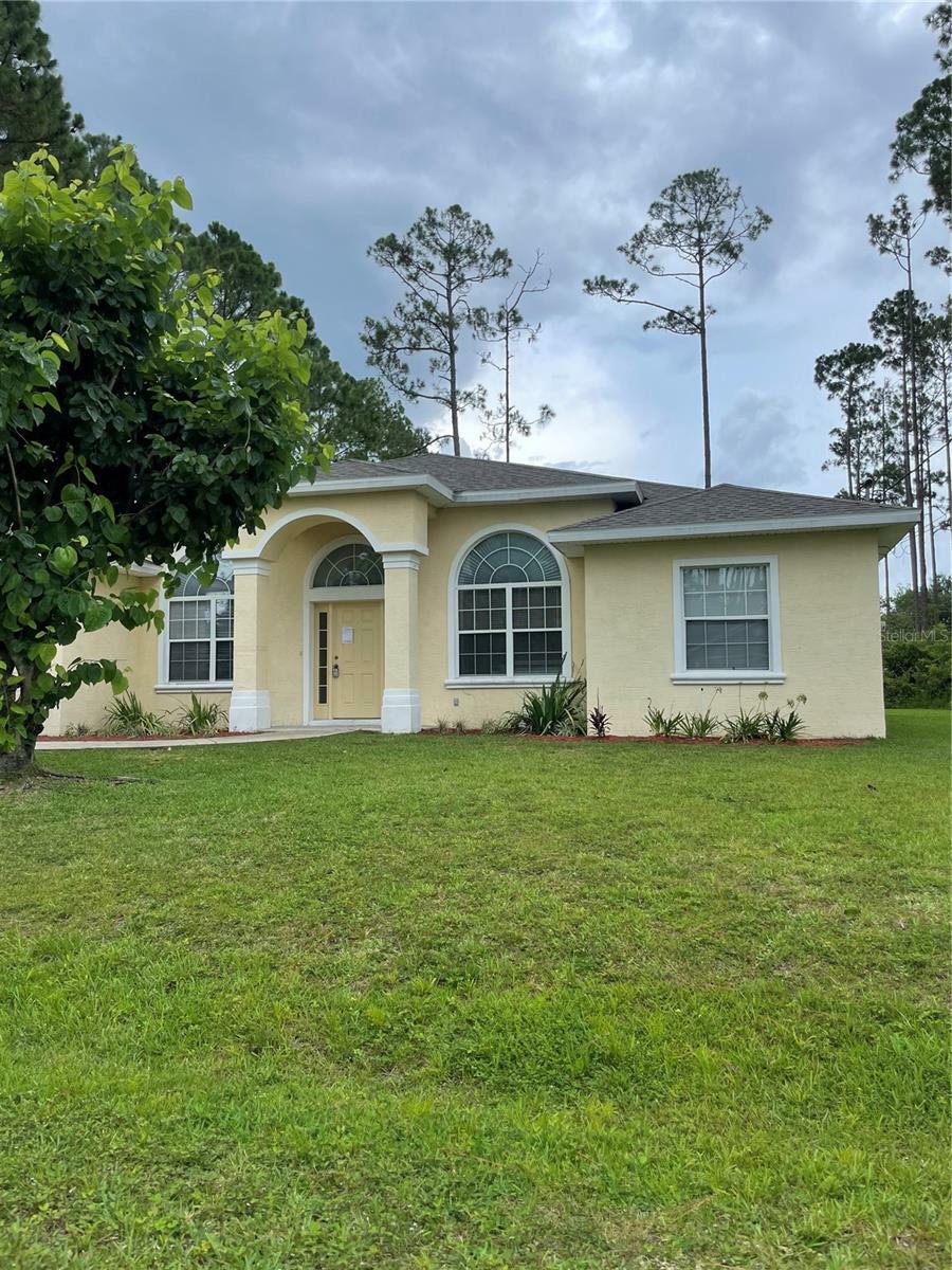 Property Photo:  8 Emmons Lane  FL 32164 