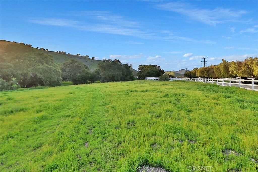 Property Photo:  6505 Chesebro Road  CA 91301 