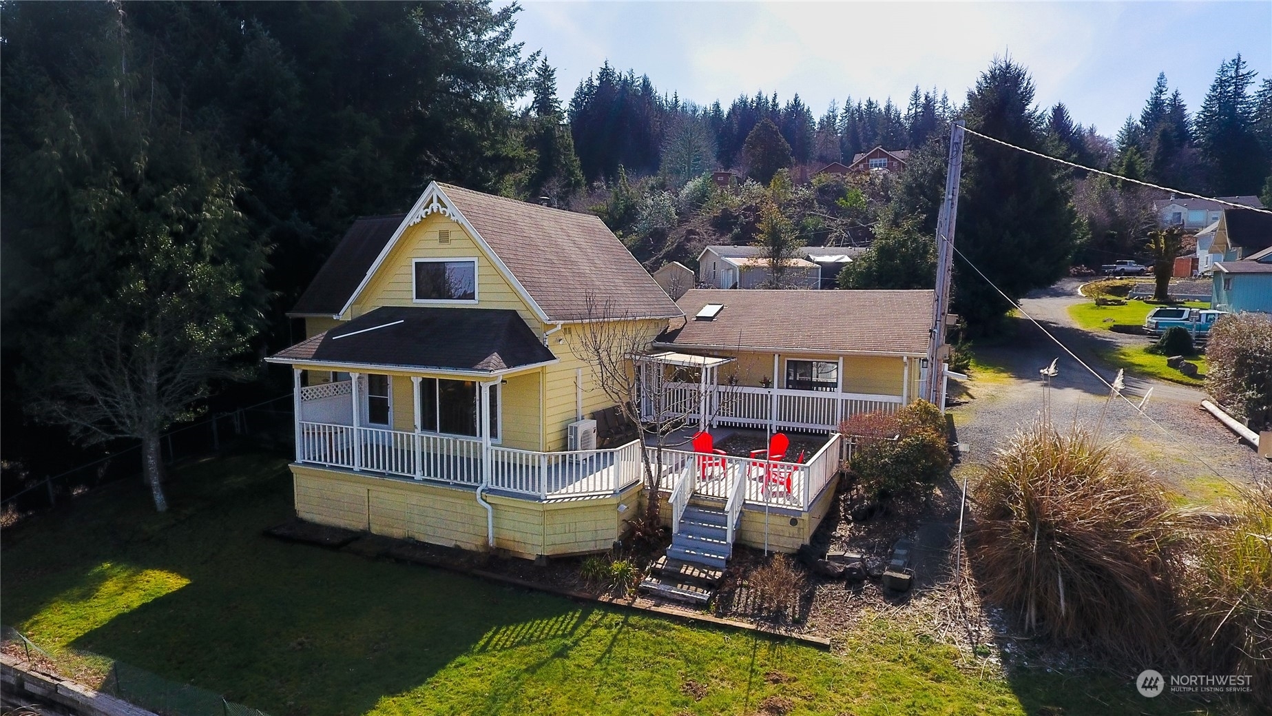 Property Photo:  520 W 1st Street  WA 98586 