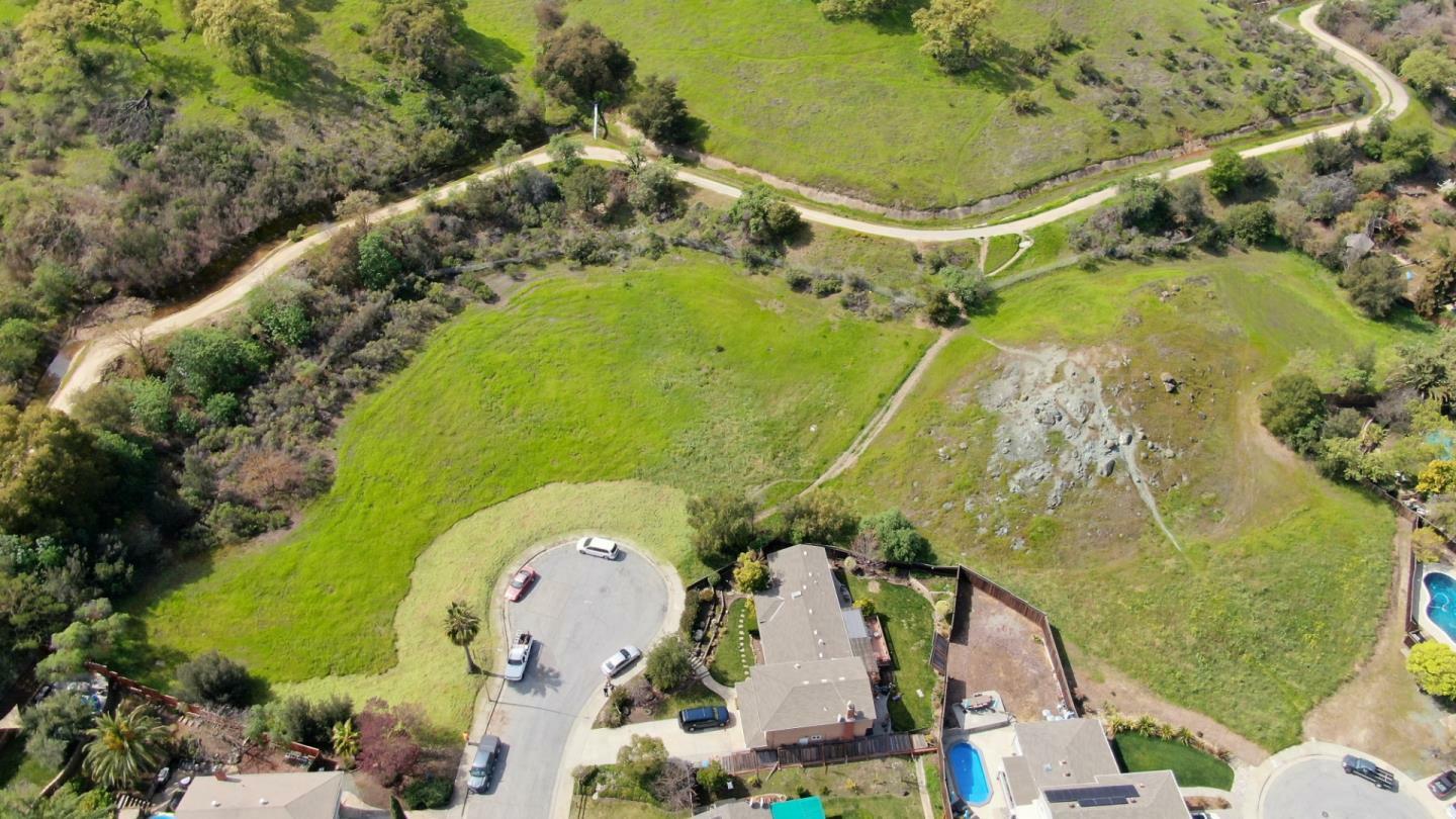 Property Photo: 6218 Glendora Court CA 95123
