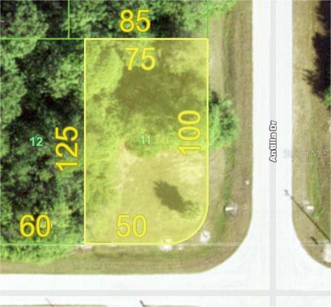 Property Photo: 148 Antilla Drive FL 33947