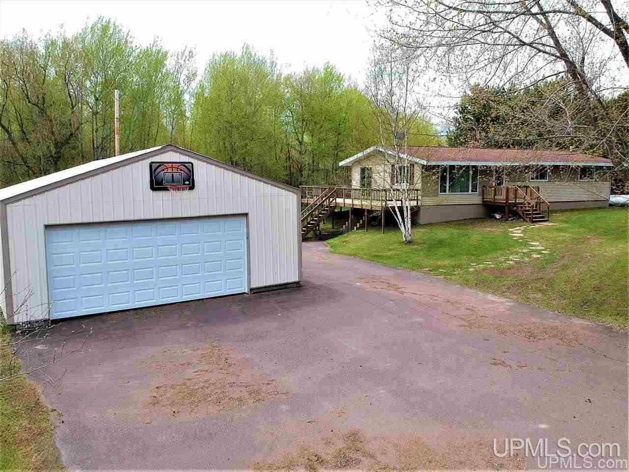 Property Photo:  21209 Chassell Painesdale Rd  MI 49916 