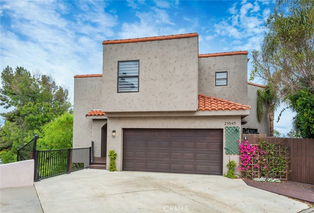 21645 Medina Estates Drive  Woodland Hills CA 91364 photo