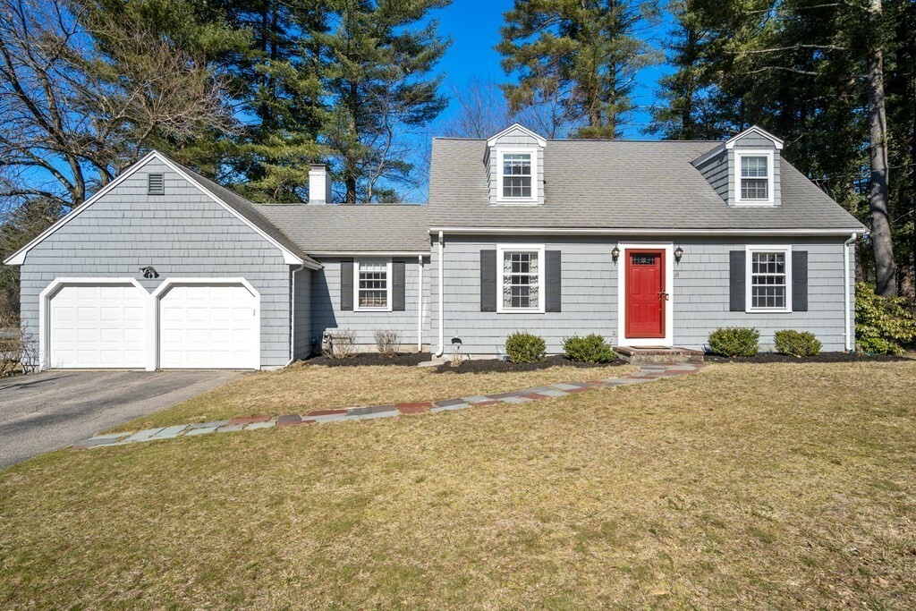 Property Photo:  69 Colonial Road  MA 02052 