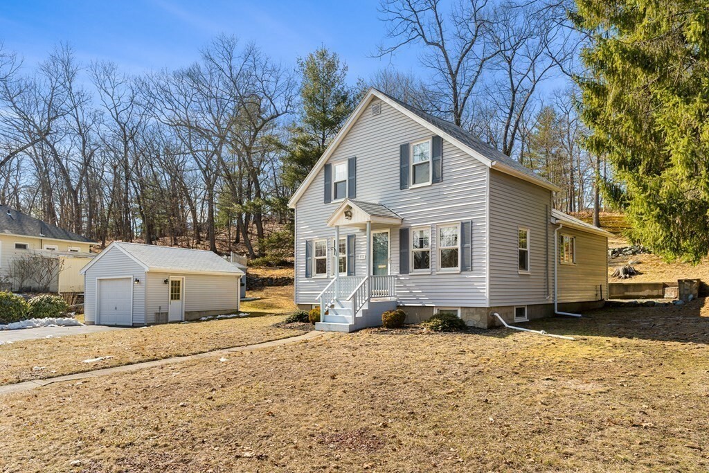 Property Photo:  15 Longwood Road  MA 01867 