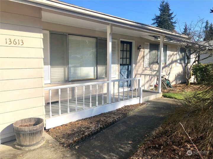 Property Photo: 13613 62nd Drive SE WA 98208