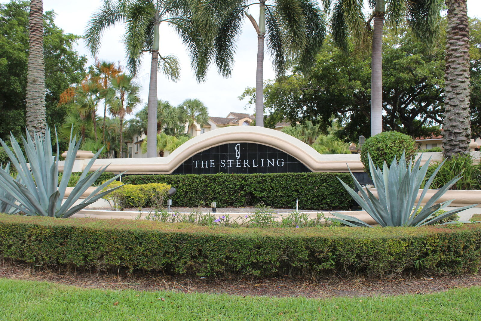 Property Photo:  16202 Glenmoor Drive  FL 33409 