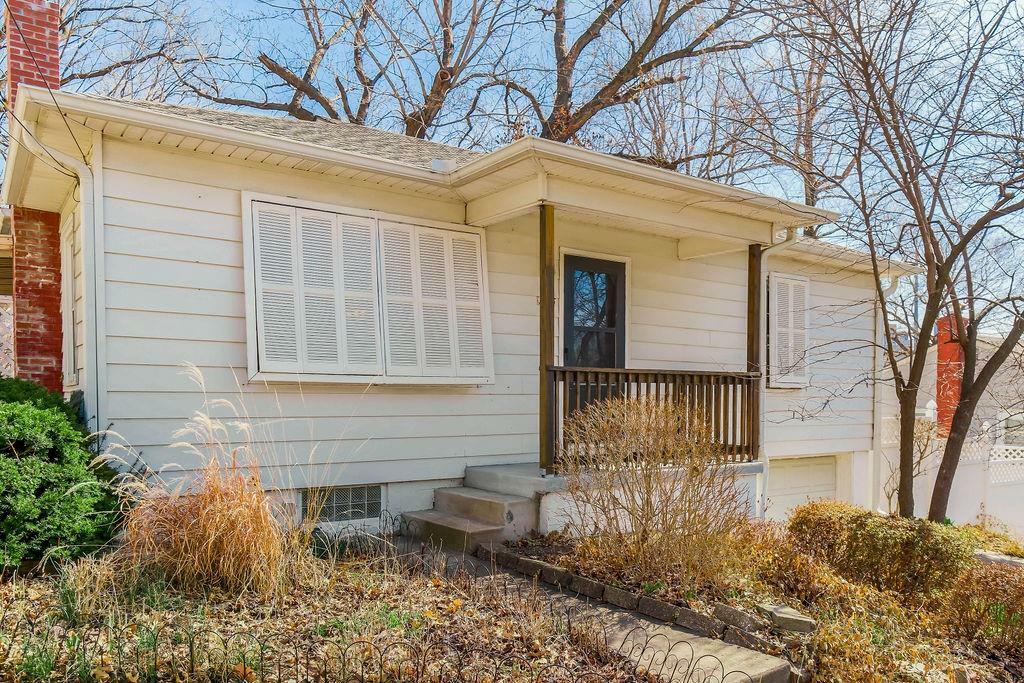 Property Photo:  3215 N Garfield Avenue  MO 64116 