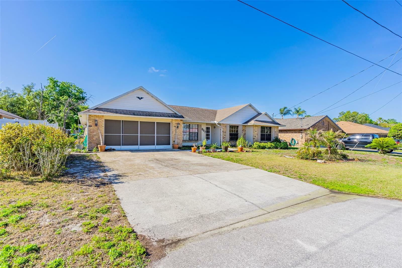 Property Photo: 867 Rayston Street FL 32725