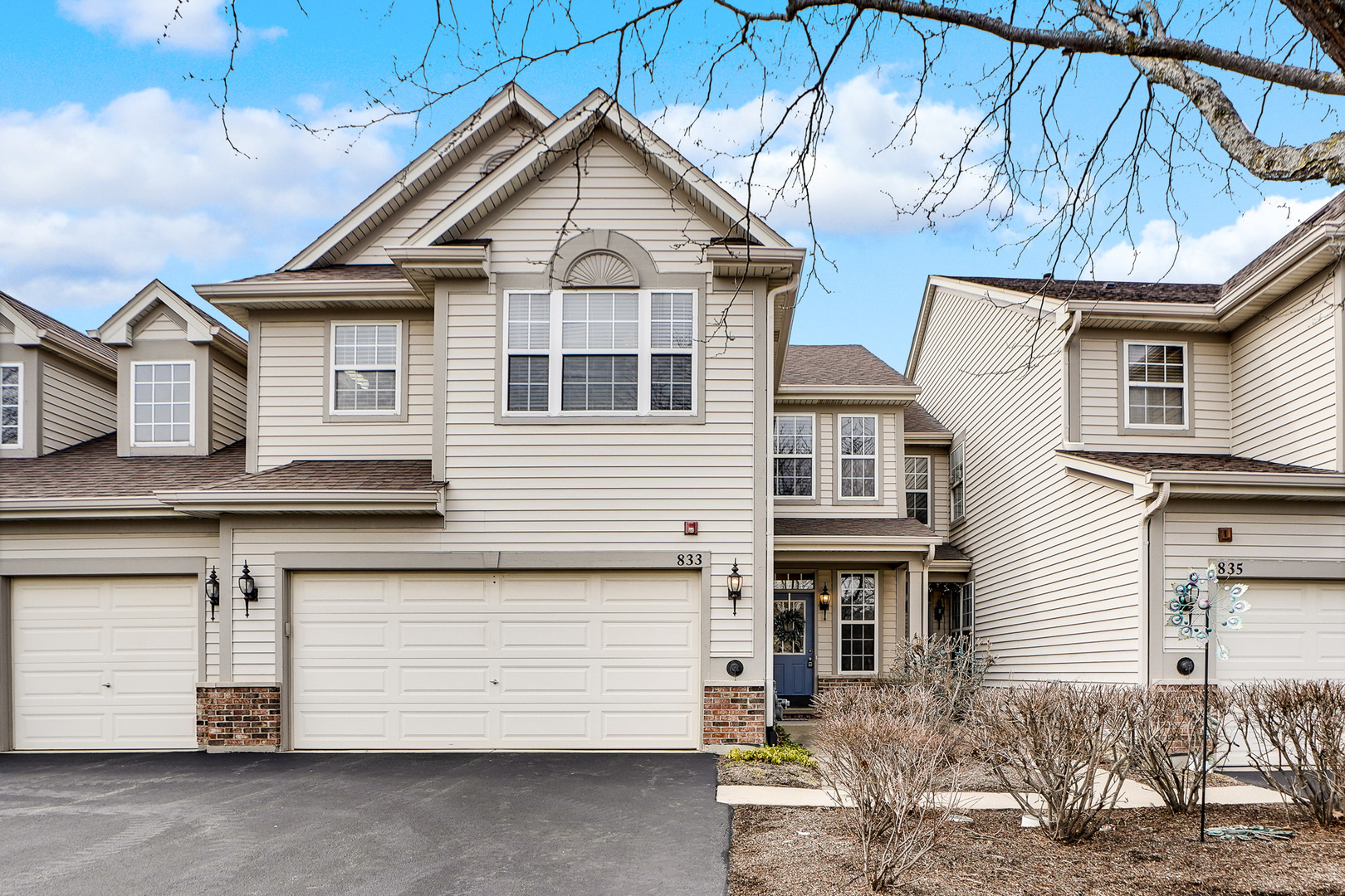 Property Photo: 833 March Street IL 60047