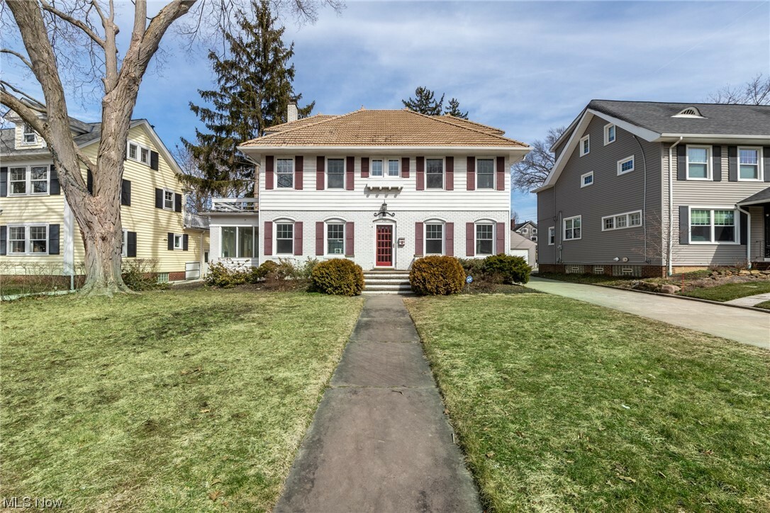 Property Photo: 2901 Warrington Road OH 44120