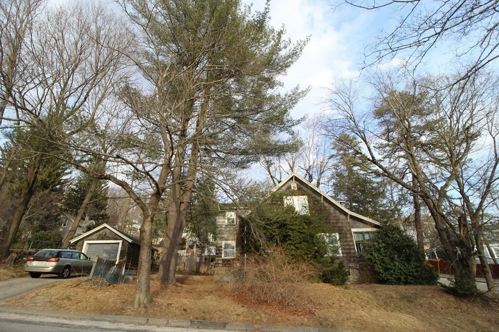 Property Photo: 12 Grenada St MA 01602