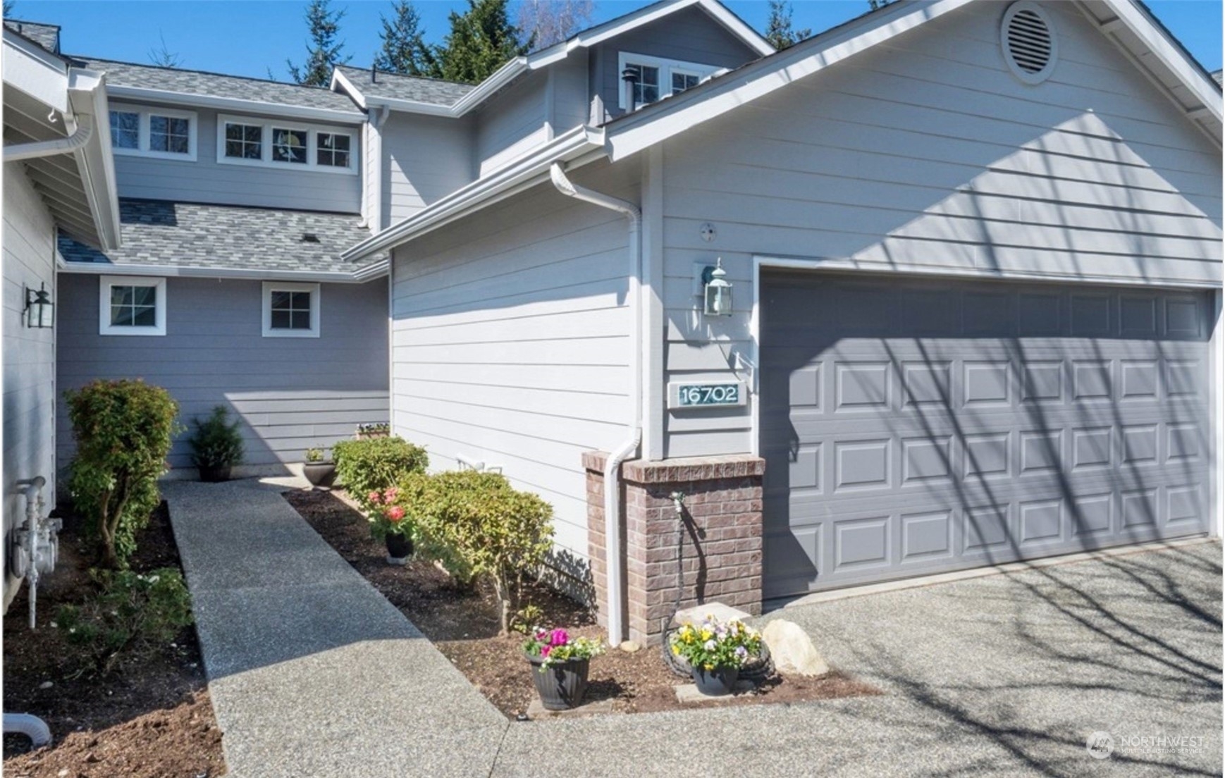 Property Photo:  16702 Graystone Drive  WA 98037 