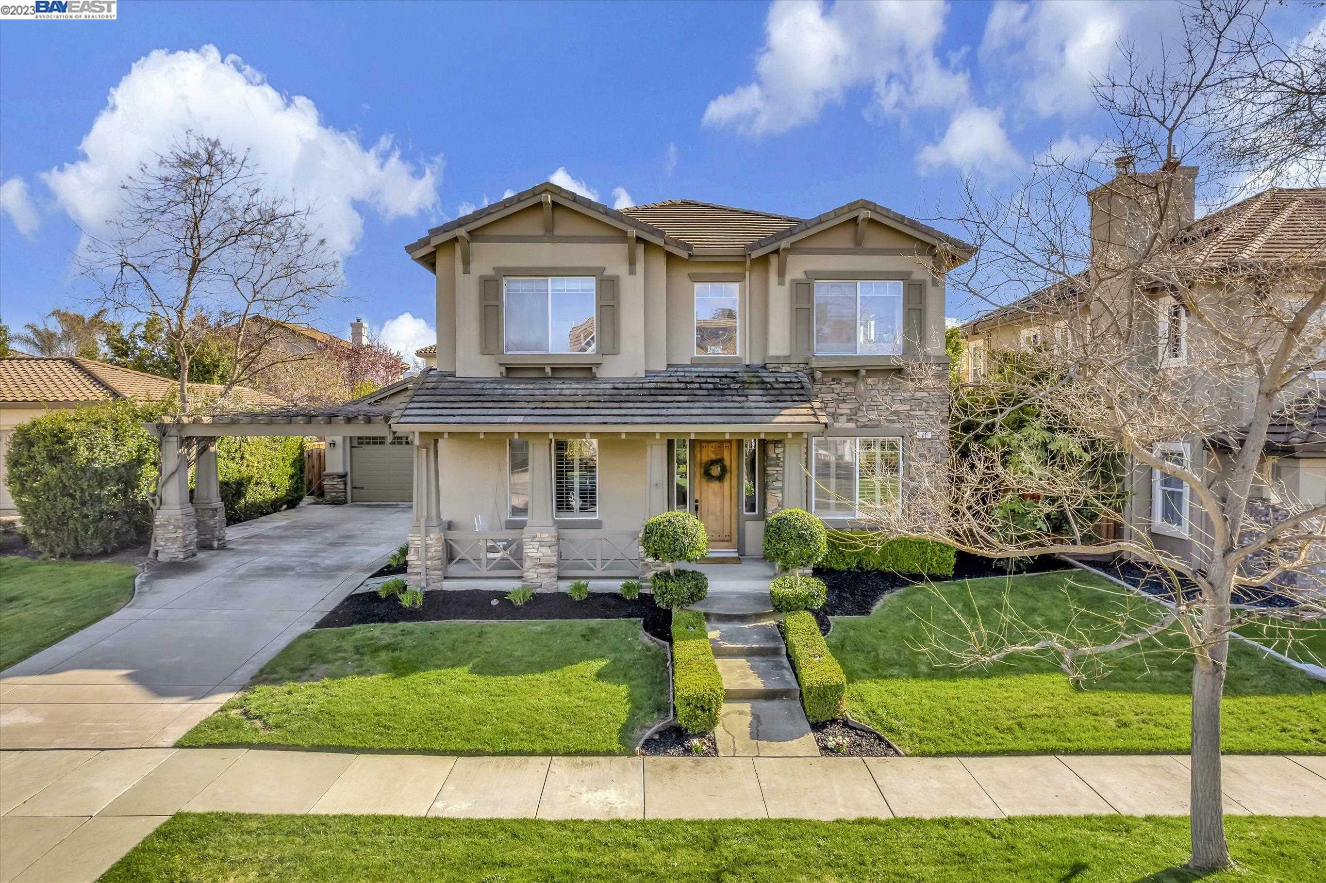 Property Photo: 71 Raccolio Way CA 94550