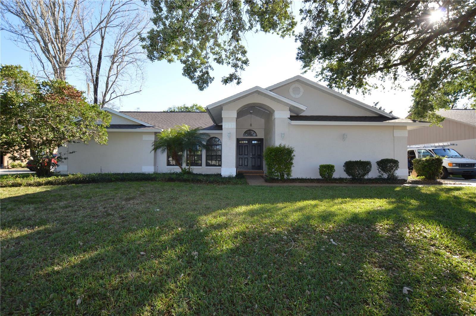 Property Photo:  2110 Laindale Place  FL 33596 