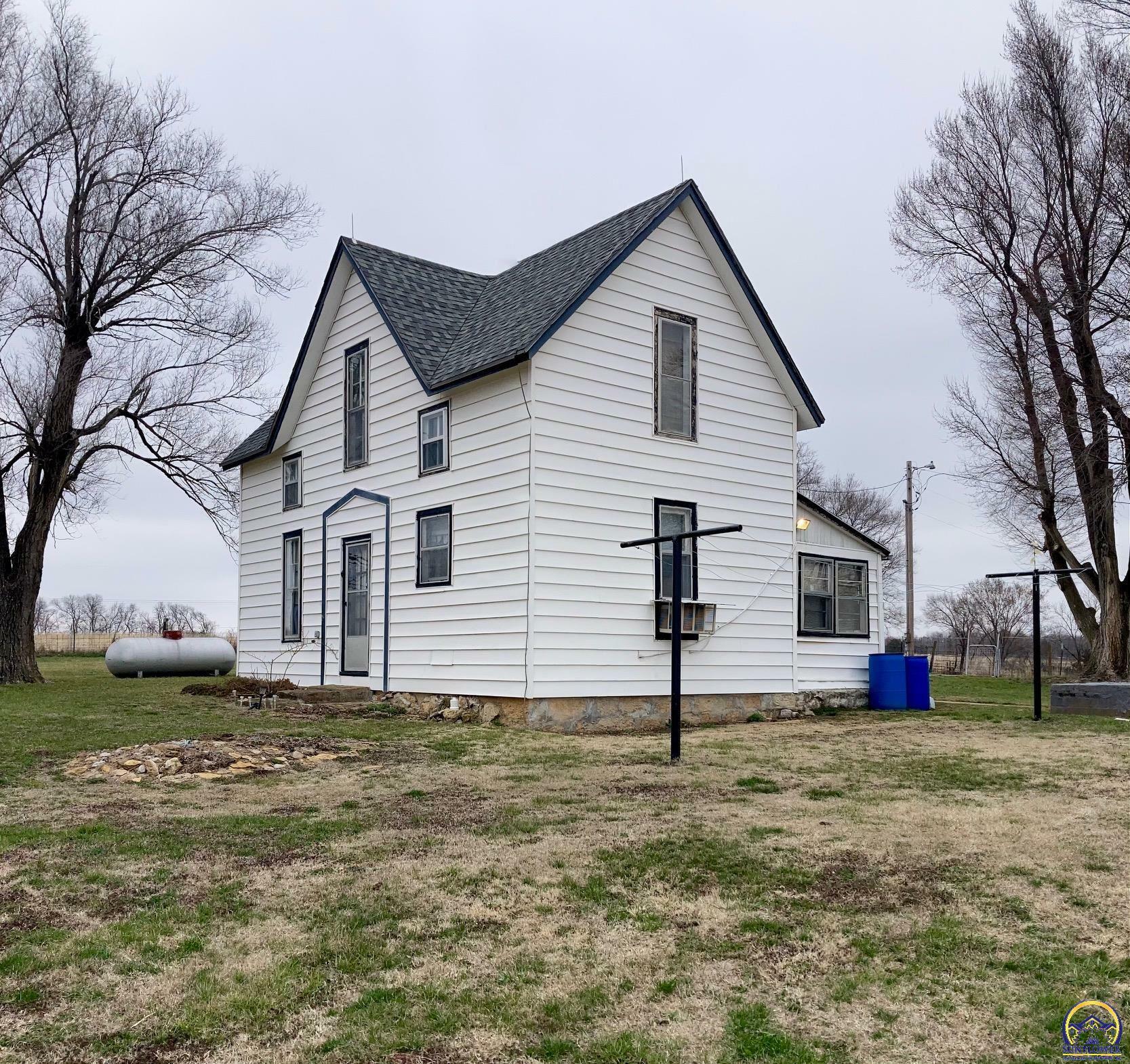 11636 W6 Road  Meriden KS 66512 photo