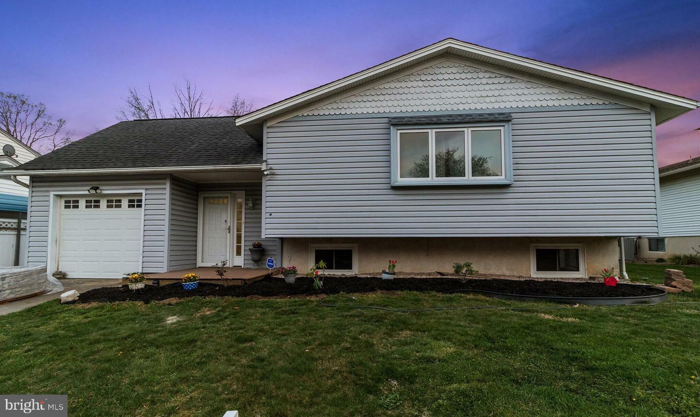 Property Photo: 31 Spectrum Drive DE 19713