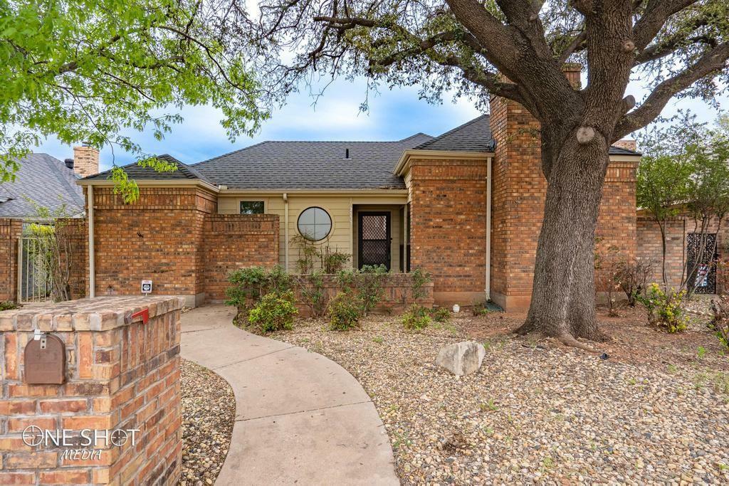 Property Photo: 2533 Cloverleaf Lane TX 79601