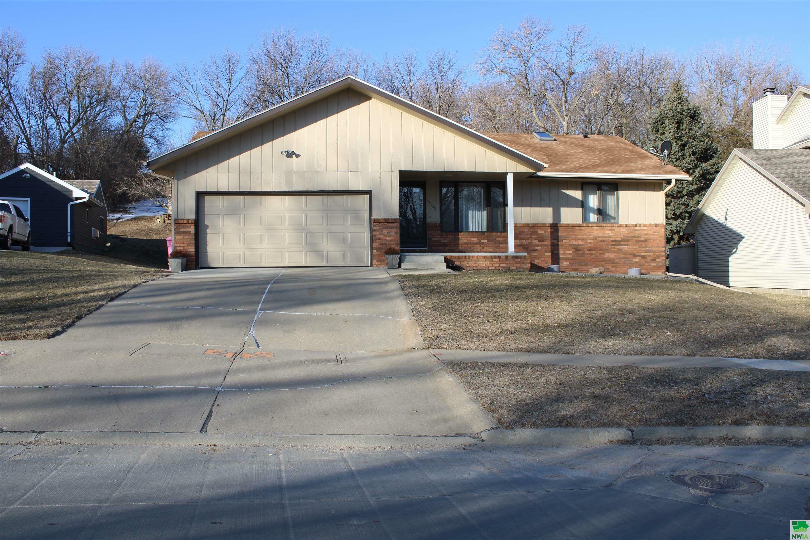 4108 Hickory Lane  Sioux City IA 51106 photo