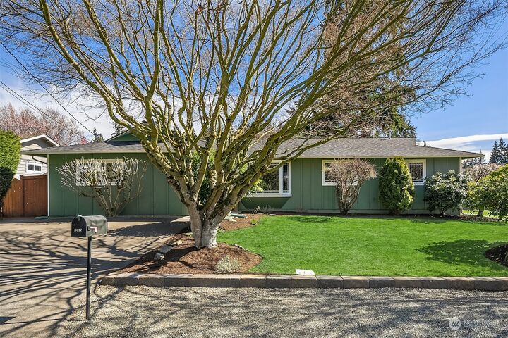 Property Photo: 19032 86th Avenue NE WA 98011
