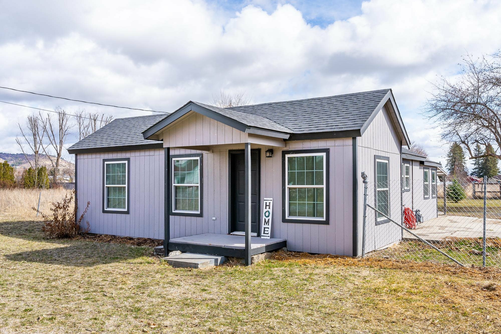 Property Photo: 4410 N Corrigan Rd WA 99027